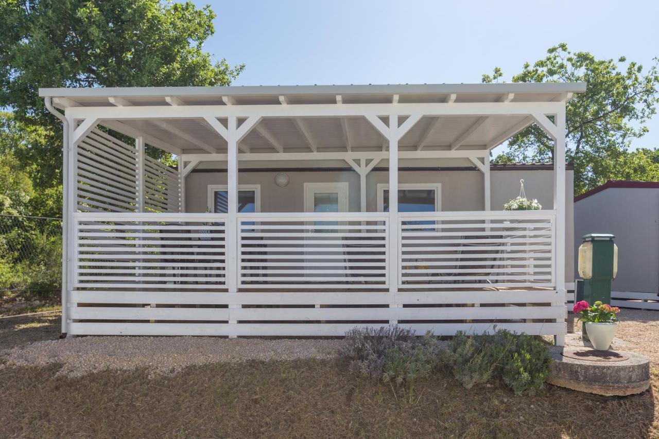 Zelena Laguna Mobile Homes Mugeba Экстерьер фото