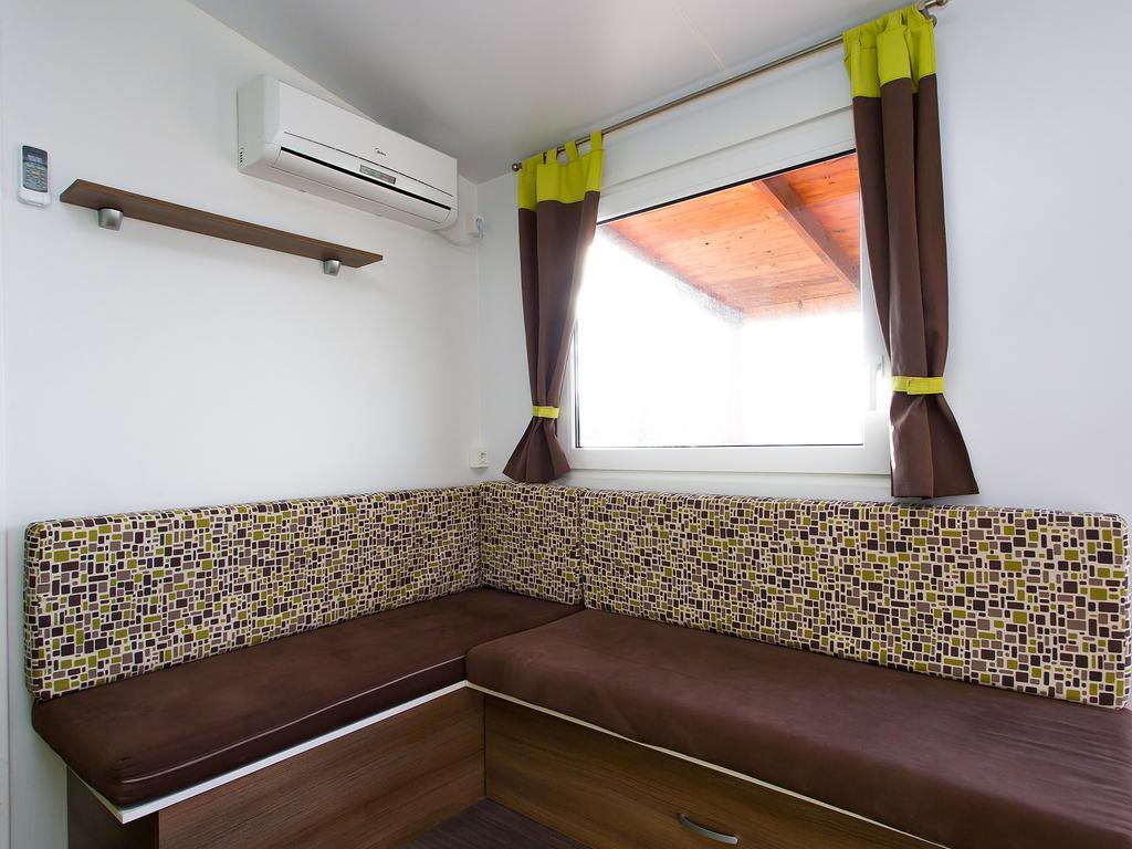 Zelena Laguna Mobile Homes Mugeba Экстерьер фото